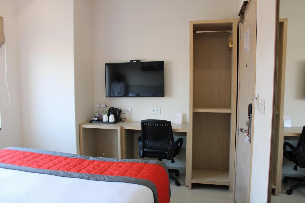 Sagar Hotel Just 5 Min From Golden Temple Amritsar Eksteriør billede