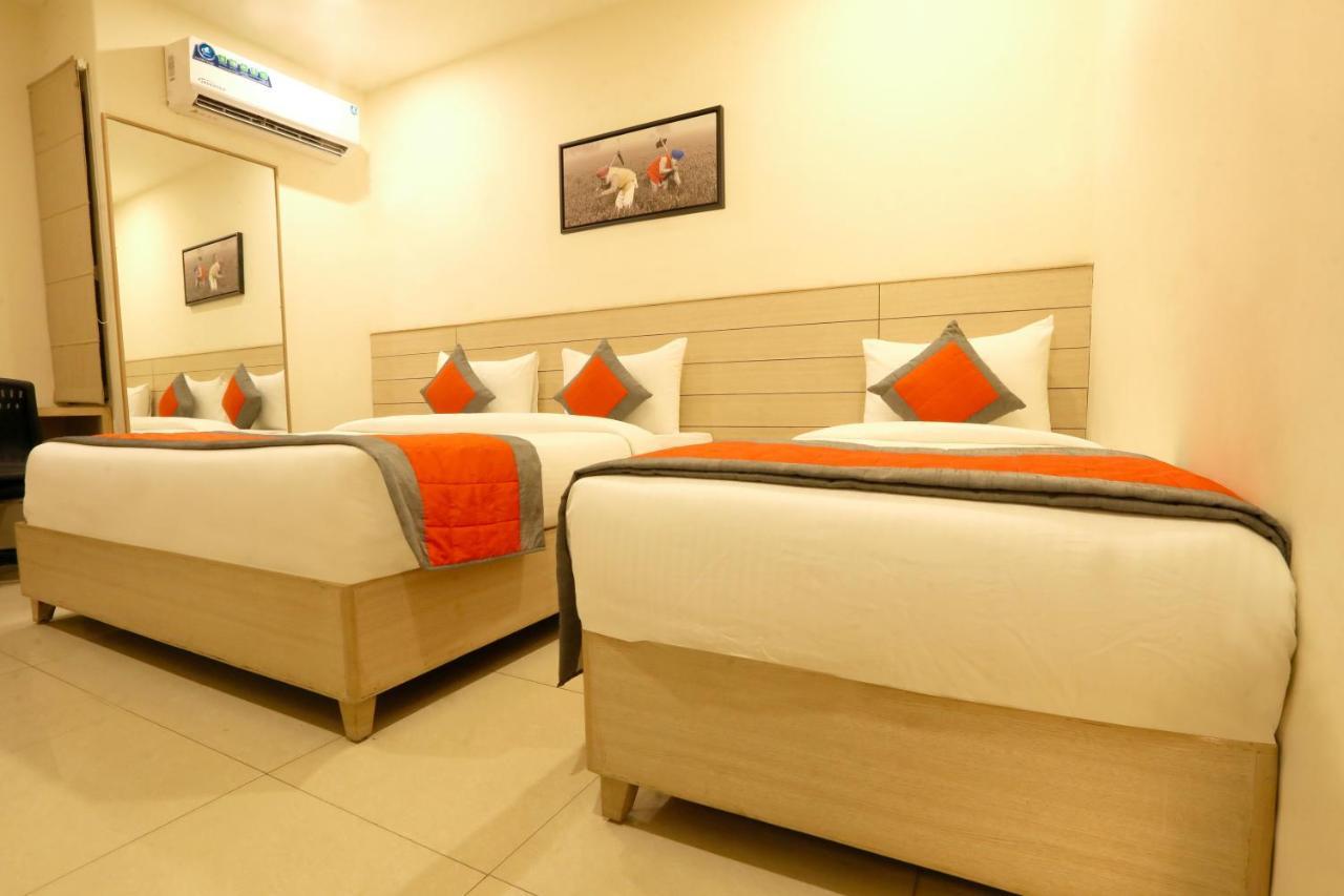 Sagar Hotel Just 5 Min From Golden Temple Amritsar Eksteriør billede