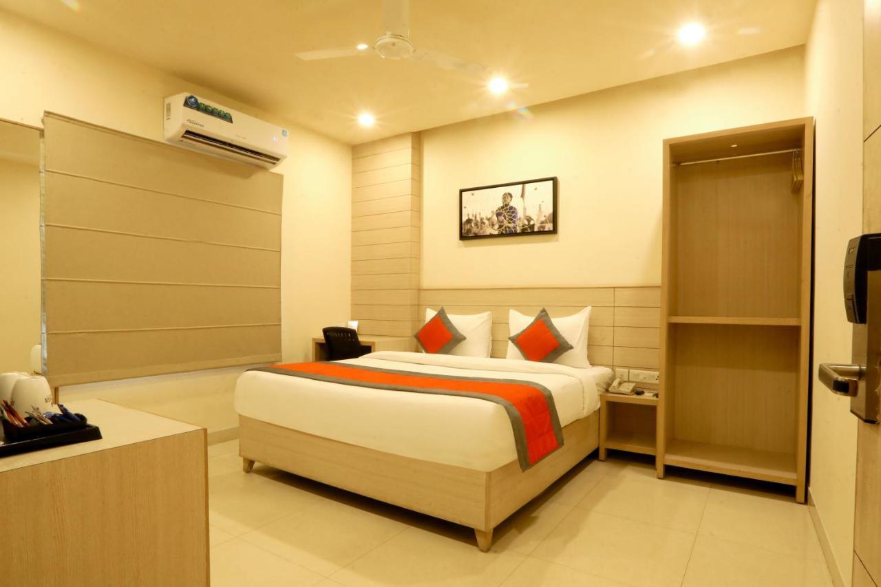 Sagar Hotel Just 5 Min From Golden Temple Amritsar Eksteriør billede