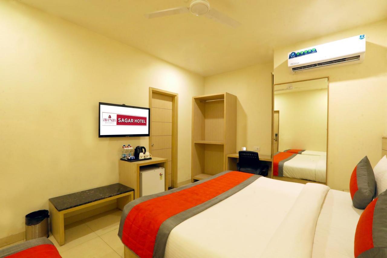 Sagar Hotel Just 5 Min From Golden Temple Amritsar Eksteriør billede