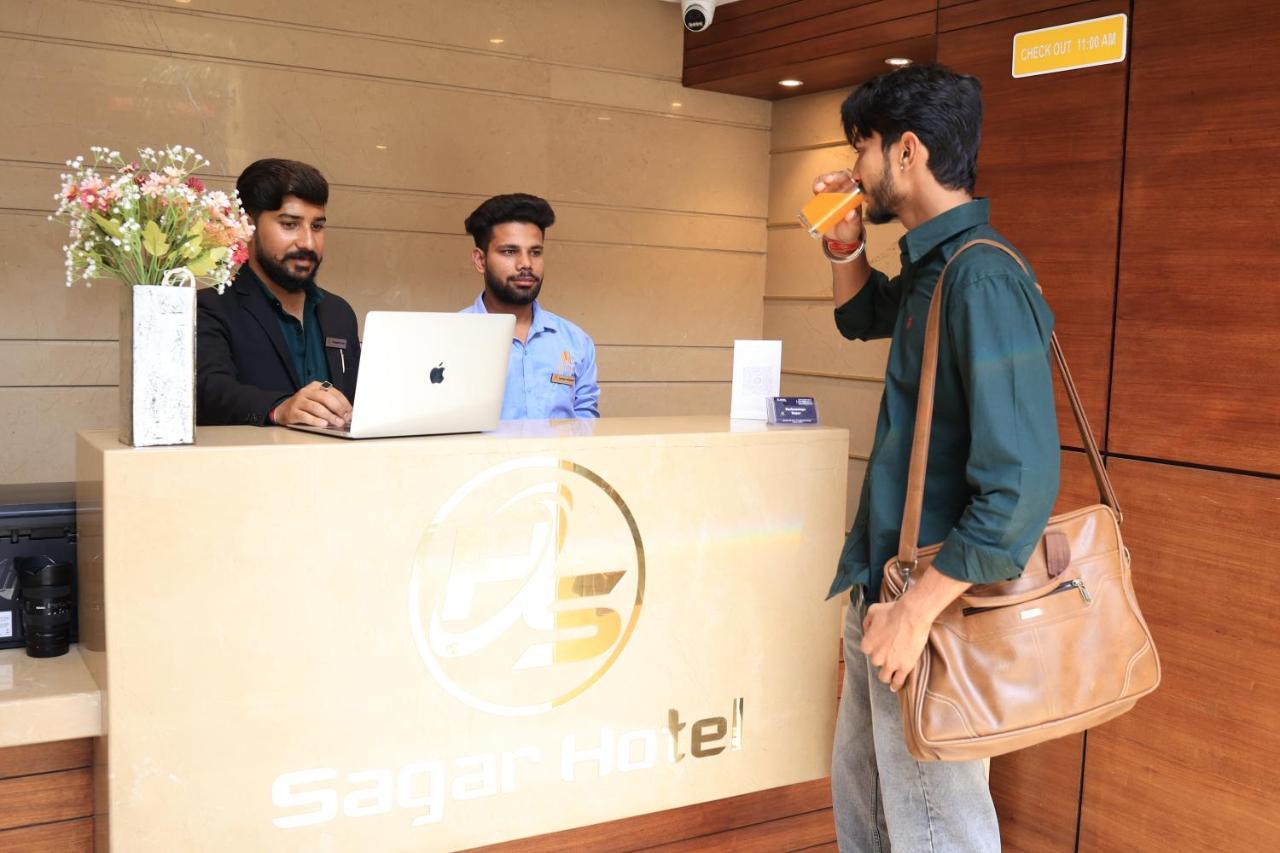 Sagar Hotel Just 5 Min From Golden Temple Amritsar Eksteriør billede