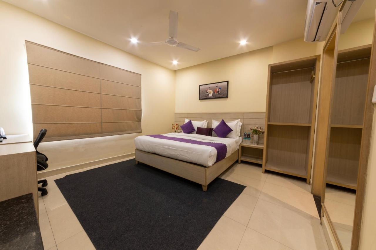Sagar Hotel Just 5 Min From Golden Temple Amritsar Eksteriør billede
