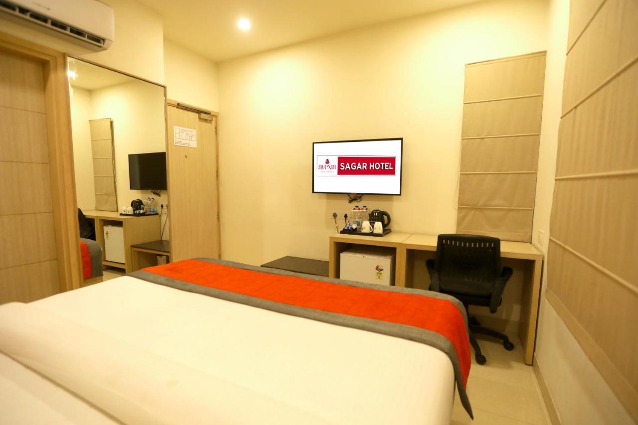 Sagar Hotel Just 5 Min From Golden Temple Amritsar Eksteriør billede