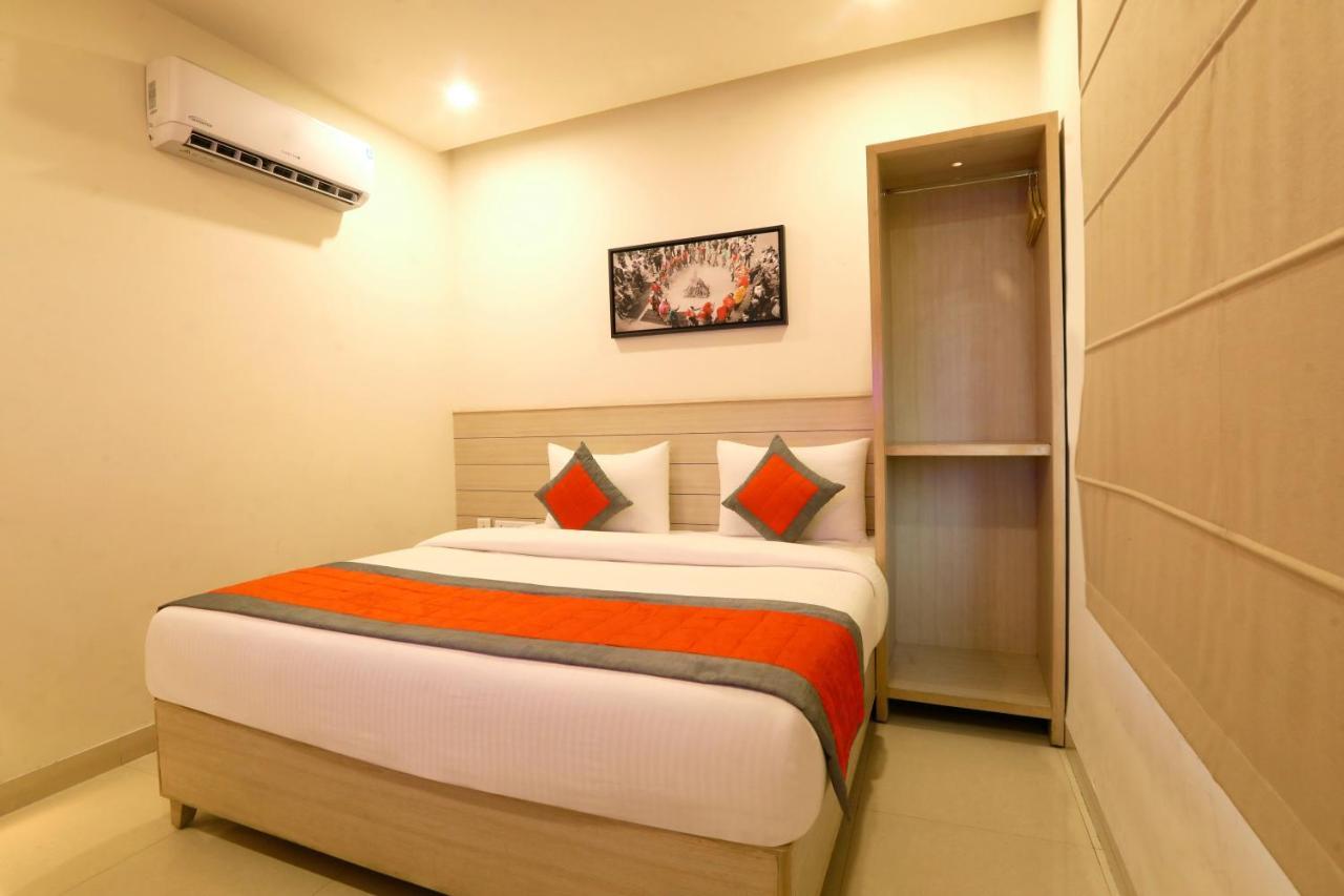 Sagar Hotel Just 5 Min From Golden Temple Amritsar Eksteriør billede